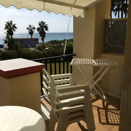 Estudio Primera Linea 50 Mtrs Playa. Fibra 600mb Daire Marbella