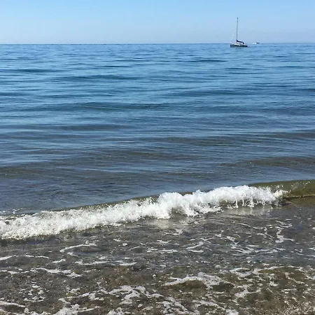 Daire Estudio Primera Linea 50 Mtrs Playa. Fibra 600mb Marbella